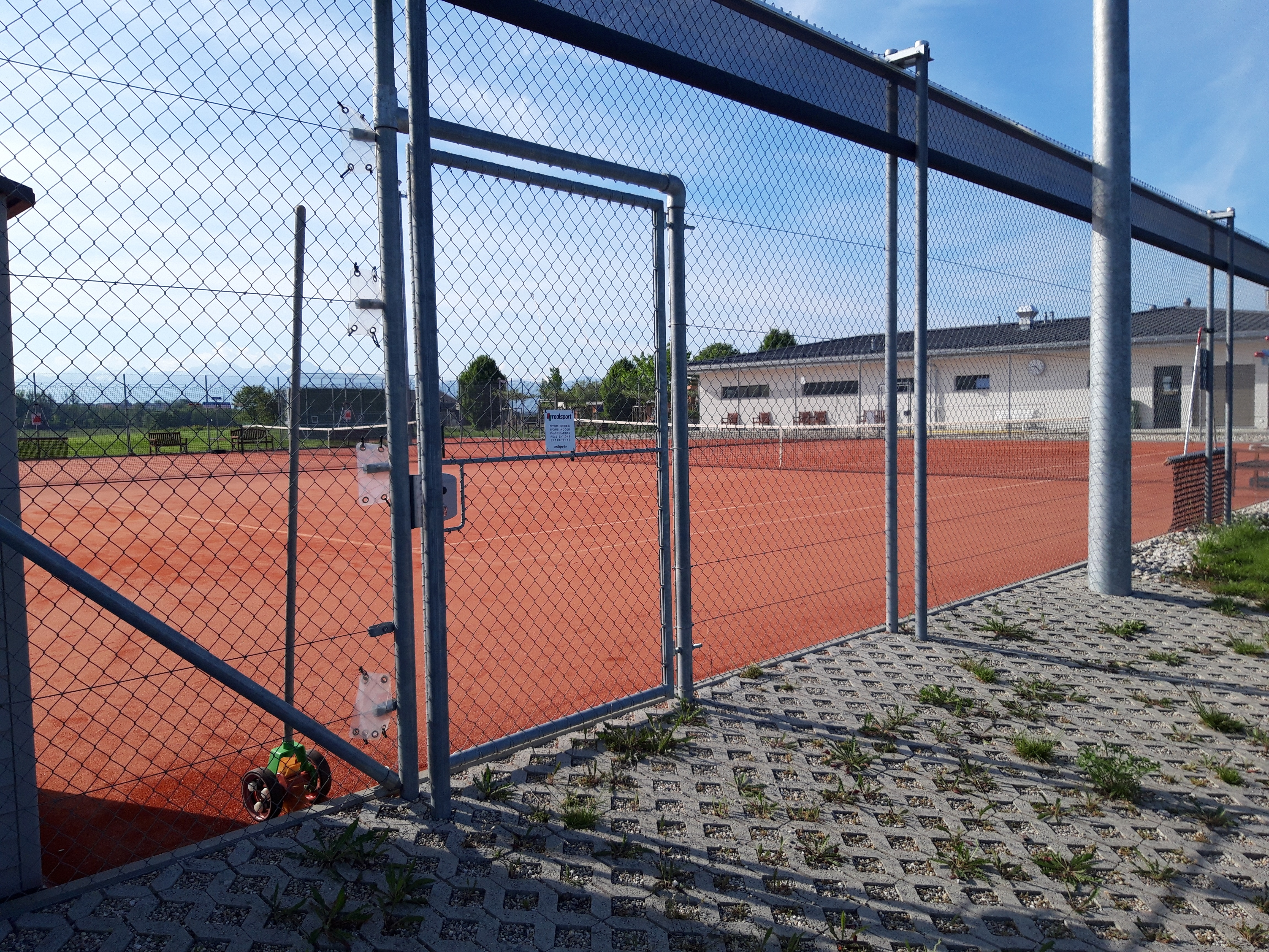 Court et club house tennis